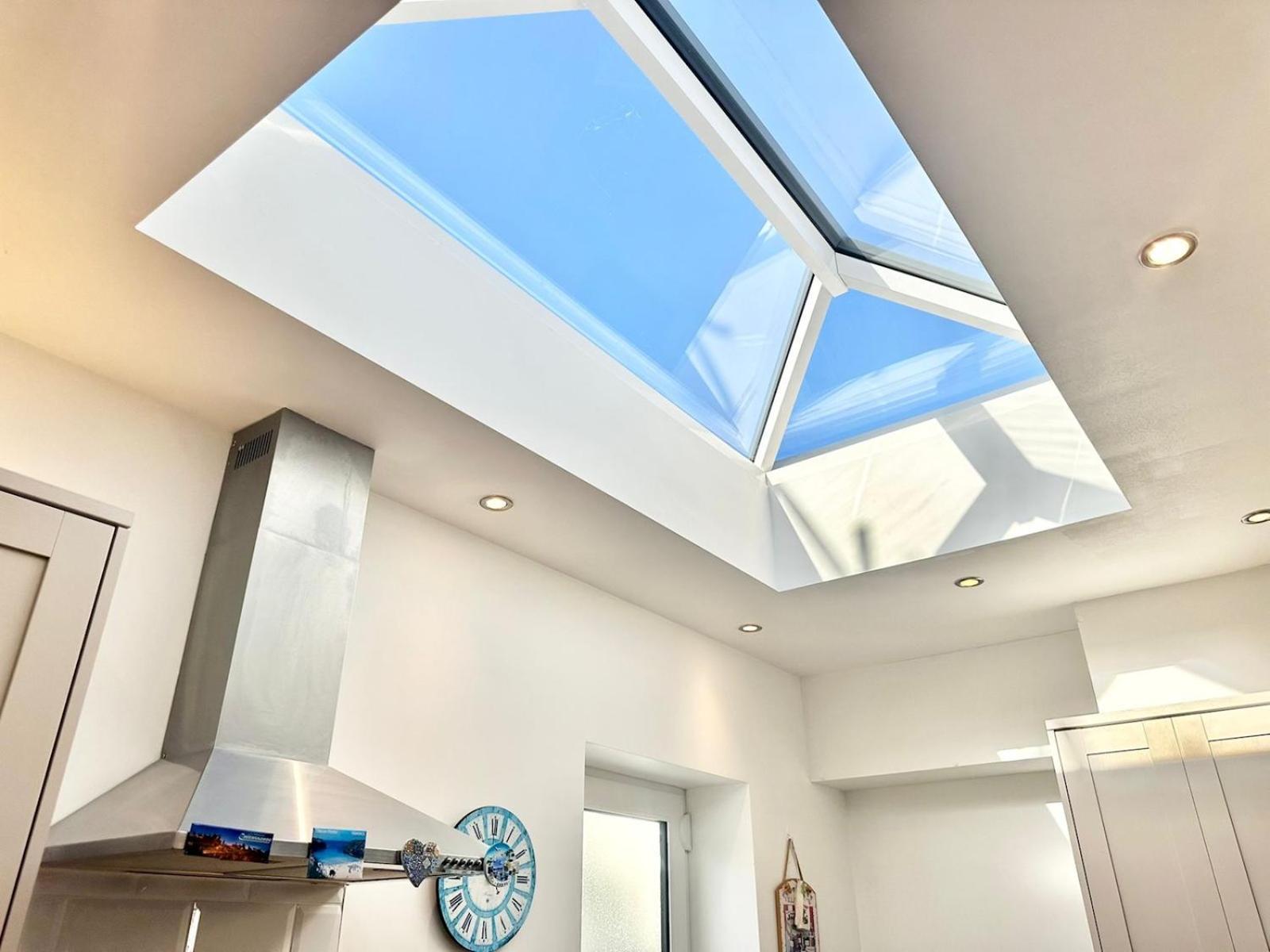 Pass The Keys Stylish Mumbles Getaway-parking Heart Of Village * Swansea